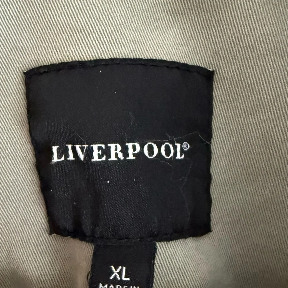 Liverpool Utility Jacket - Picture 11 of 13